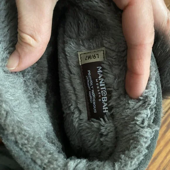 Manitobah Charcoal Short Boots Women's Size 9/Men's Size 7 - Picture 7 of 7